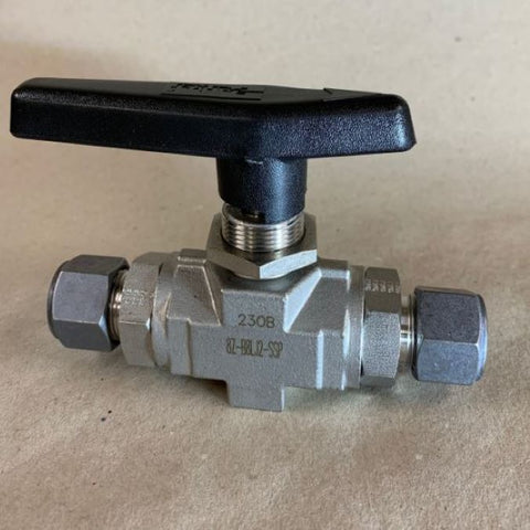 PARKER INSTRUMENTATION BALL VALVE - ½” TUBE X ½” TUBE, 6000 PSI, 316SS, PEEK SEATS, SINGLE FERRULE DESIGN - Part #: 8Z-B8LJ2-SSP