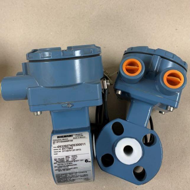 ROSEMOUNT WAFER STYLE MAGNETIC FLOW METER - ½” LINE SIZE, 150# RF MATING FLANGE SIZE, PTFE LINED - HAST C 276 ELECTODES, CLASS 1 DIV 2 - Part #: 8711SHA005R1N5